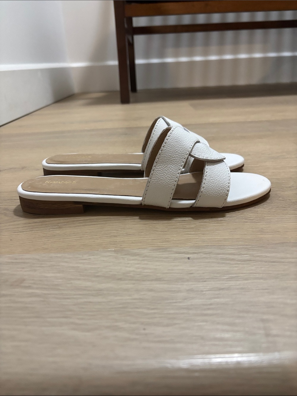 Women's White Slide Sandals - Classic Slip-Ons